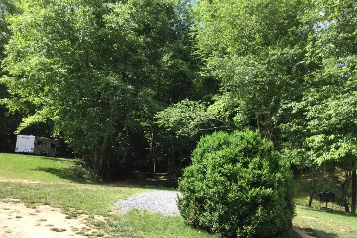 Dark Ridge HideOut campground photo